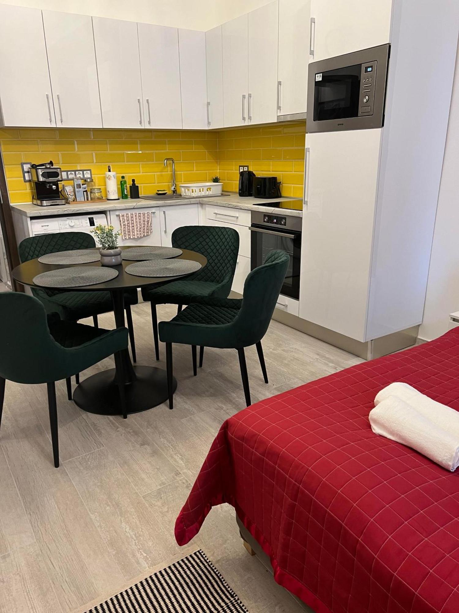 Center Apartman In The Famous Hajos Street Budapest Extérieur photo